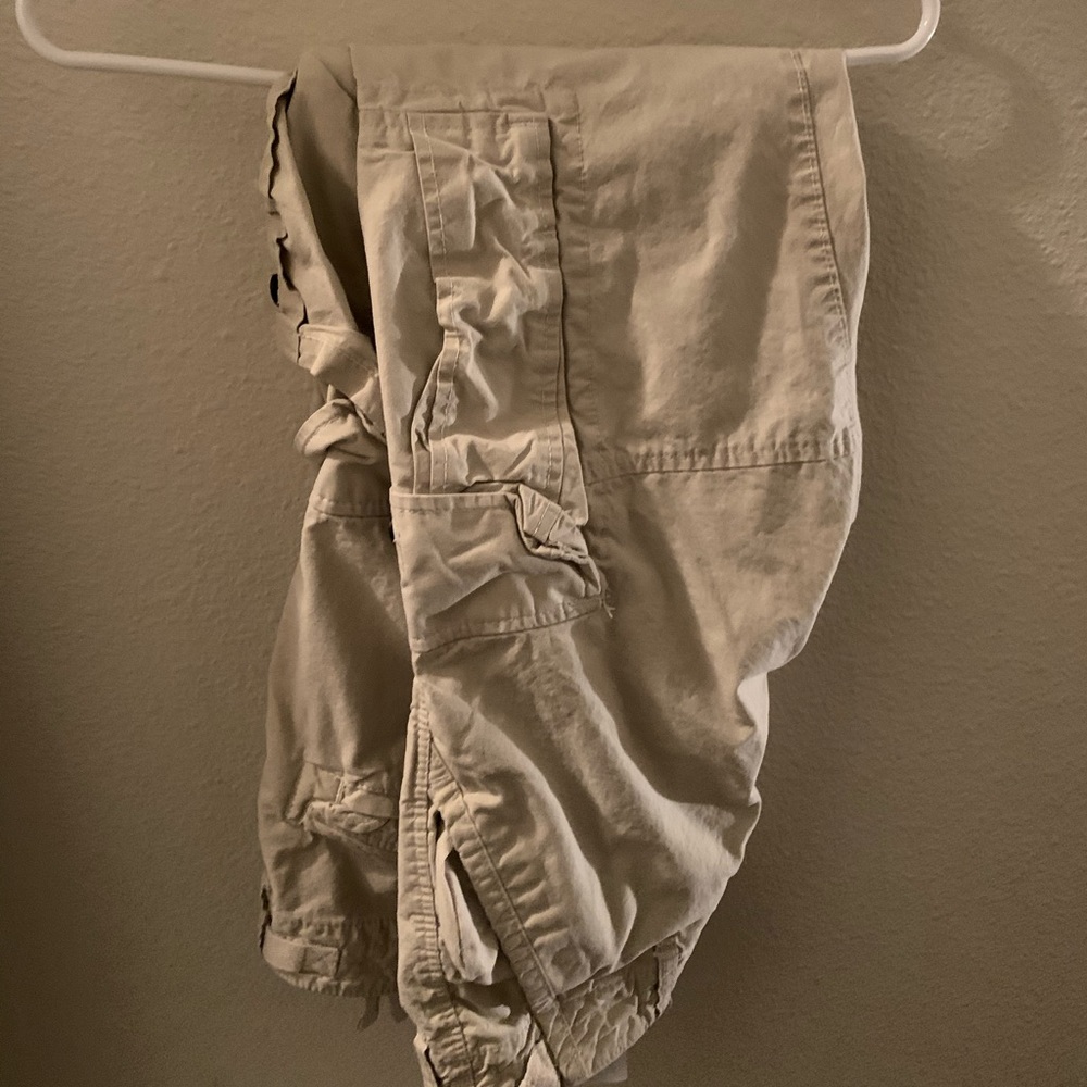 Tan cargo pants size 32 x 32
